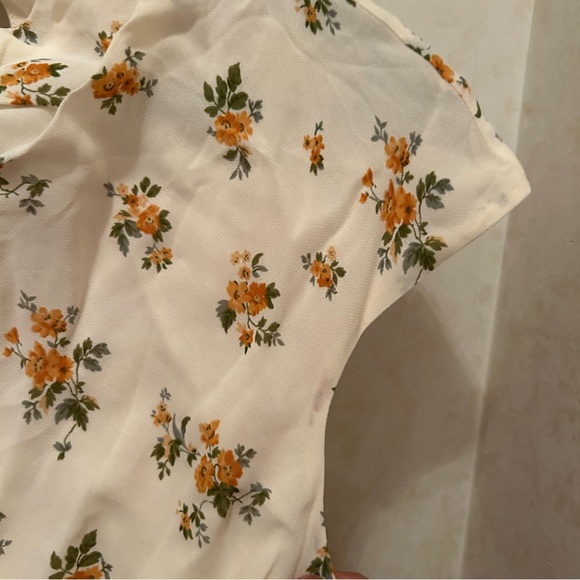 Reformation Size 8 Bettie Floral Cap Sleeve Mock Neck Top Yellow Cream - Picture 7 of 9